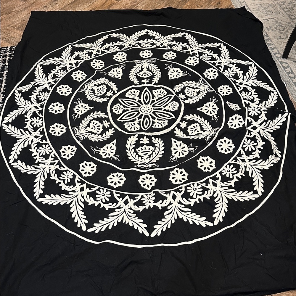POTTERY BARN SUZANI Embroidered twin black DUVET COVER